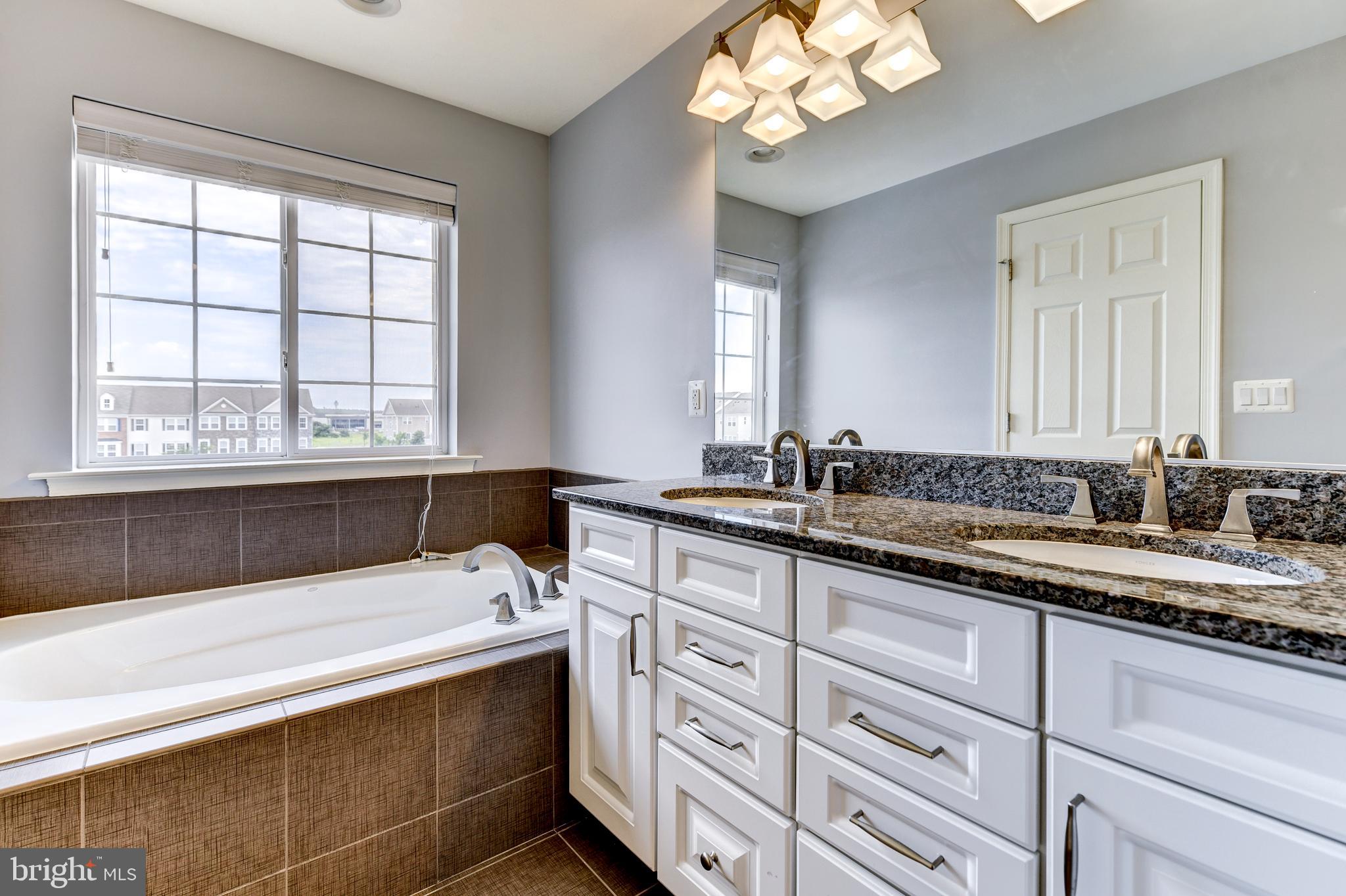 44104 Turf Field Square Chantilly, VA 20152 - Photo 21 of 38