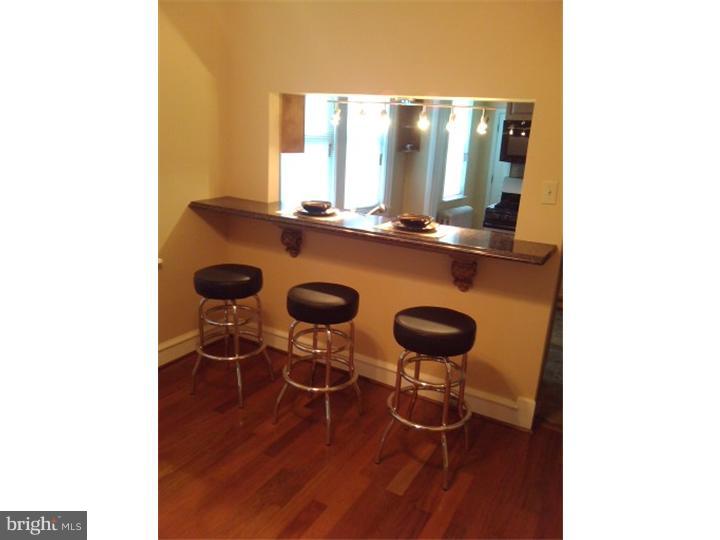7404 Rising Sun Avenue Philadelphia, PA 19111 - Photo 3 of 15 Wet Bar