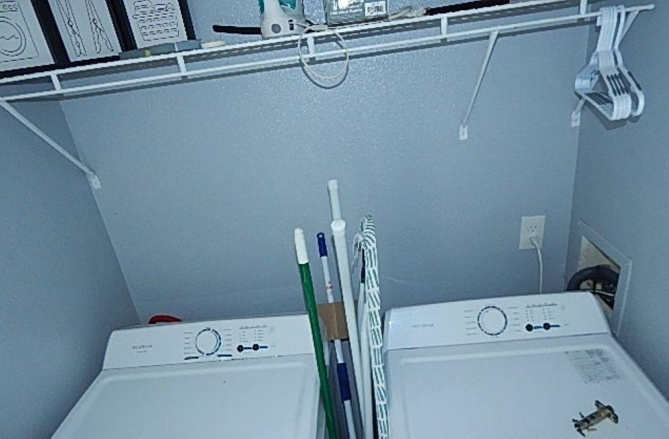 6996 Pinehill Road Daphne, AL 36526 - Photo 5 of 18 Laundry