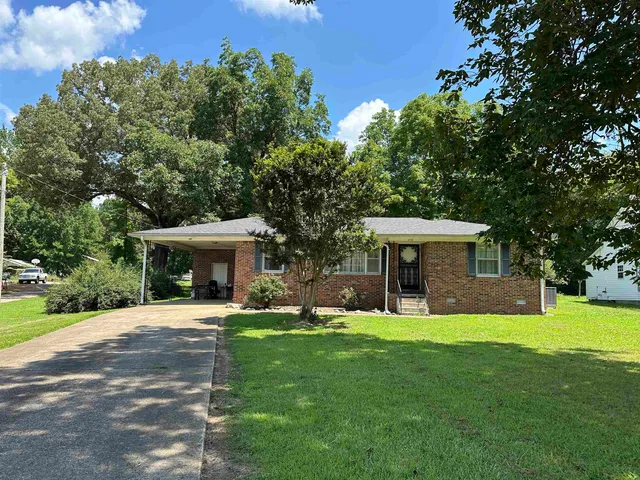 $265,000 | 47735 69th Highway, Saltillo, TN 38370