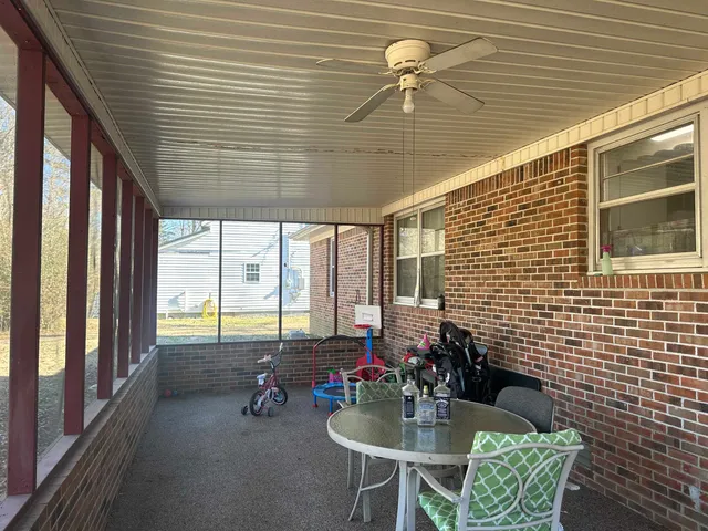 $265,000 | 47735 69th Highway, Saltillo, TN 38370