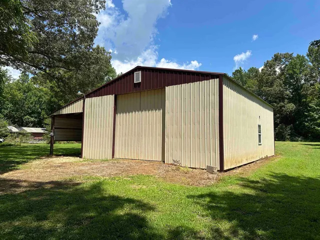 $265,000 | 47735 69th Highway, Saltillo, TN 38370