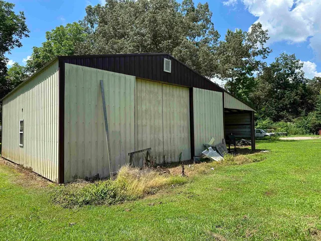 $265,000 | 47735 69th Highway, Saltillo, TN 38370