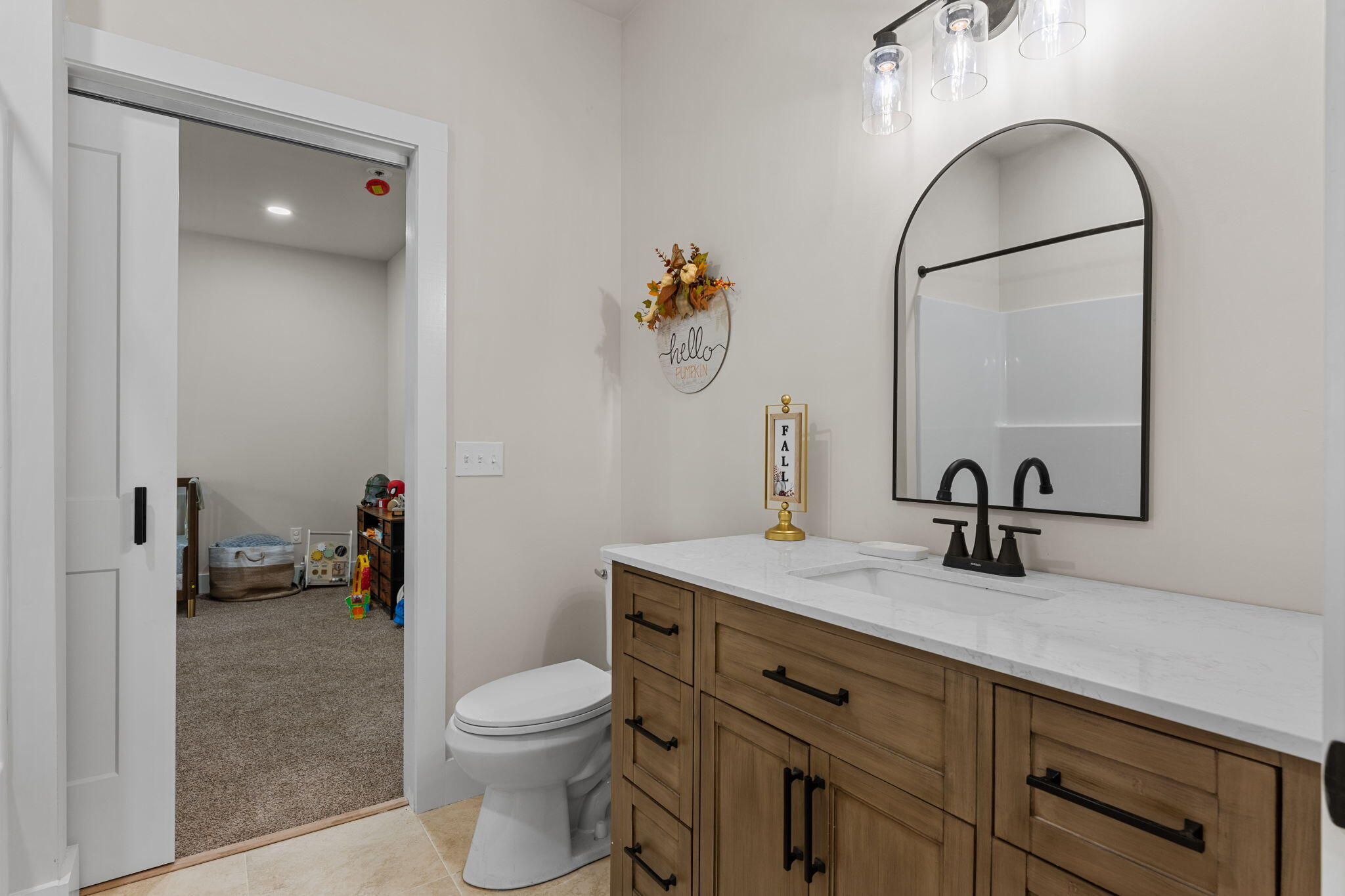 653 Briar Road Soddy-Daisy, TN 37379 - Photo 28 of 47 Full Bath on main