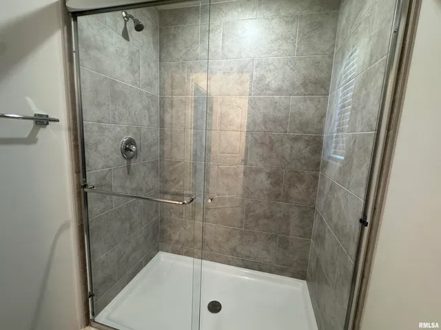 $2,500 | 5888 Butterfield Court, Bettendorf, IA 52722