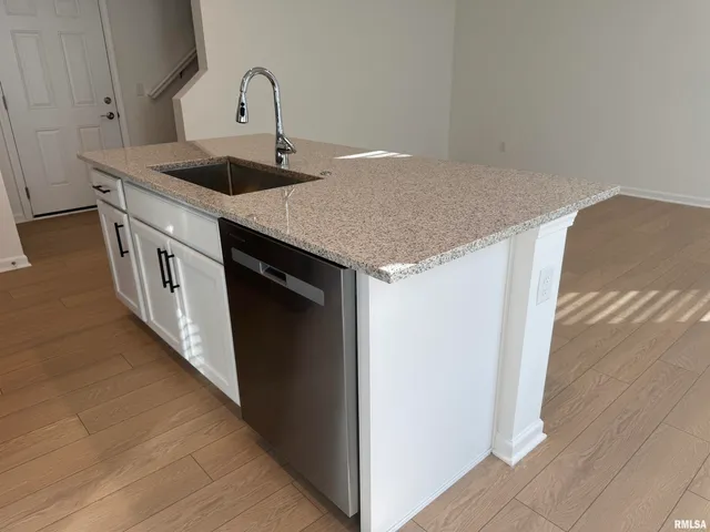 $2,500 | 5888 Butterfield Court, Bettendorf, IA 52722