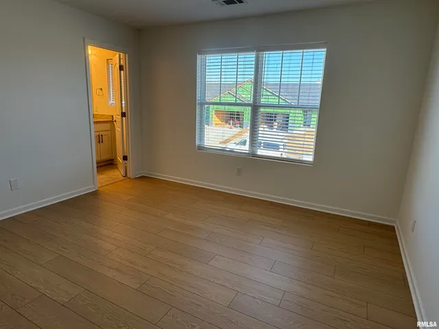 $2,500 | 5888 Butterfield Court, Bettendorf, IA 52722