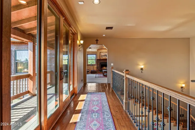 $1,349,900 | 2946 Lodgepole Road, Overgaard, AZ 85933