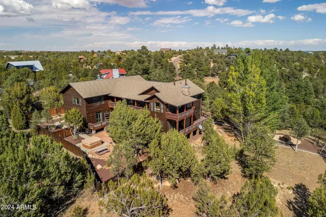 $1,349,900 | 2946 Lodgepole Road, Overgaard, AZ 85933