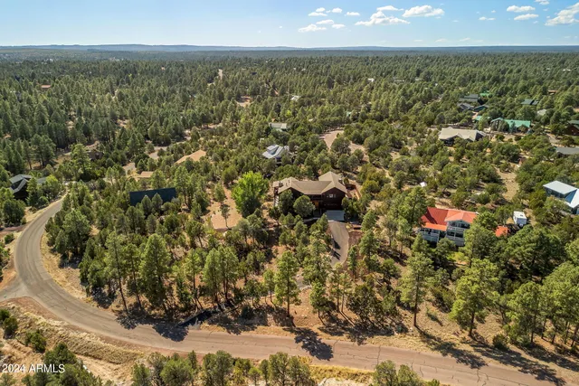 $1,349,900 | 2946 Lodgepole Road, Overgaard, AZ 85933