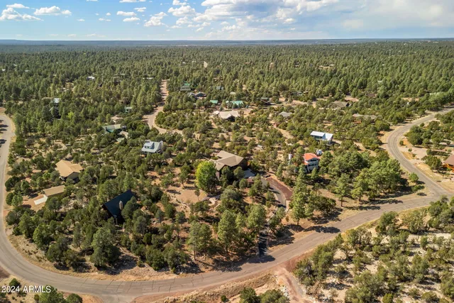 $1,349,900 | 2946 Lodgepole Road, Overgaard, AZ 85933