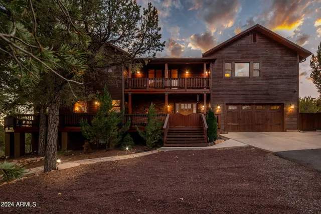 $1,349,900 | 2946 Lodgepole Road, Overgaard, AZ 85933