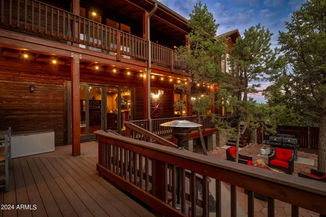 $1,349,900 | 2946 Lodgepole Road, Overgaard, AZ 85933