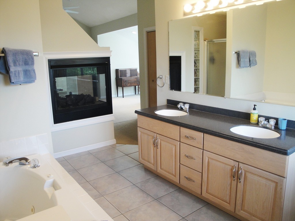 196 Algonquin Trail, Unit 196 Ashland, MA 01721 - Photo 12 of 23