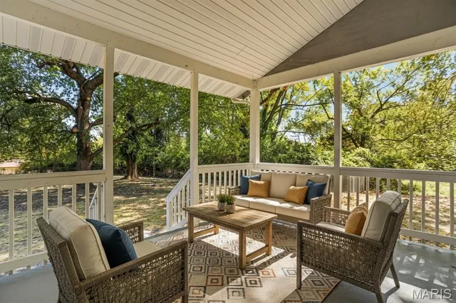 $299,900 | 11292 Jerries Lane, St. Louis, MO 63136