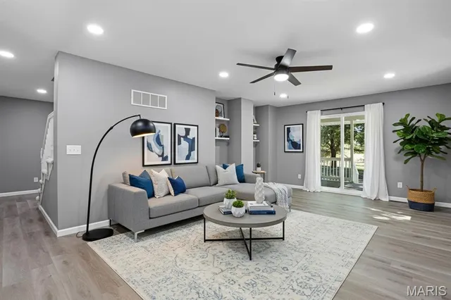 $299,900 | 11292 Jerries Lane, St. Louis, MO 63136