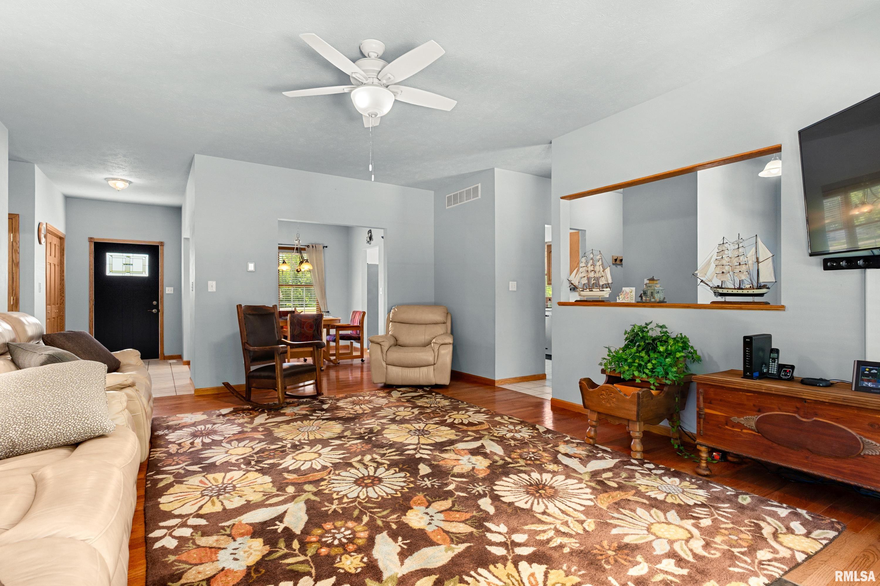 131 Teel Lane Washington, IL 61571 - Photo 12 of 44