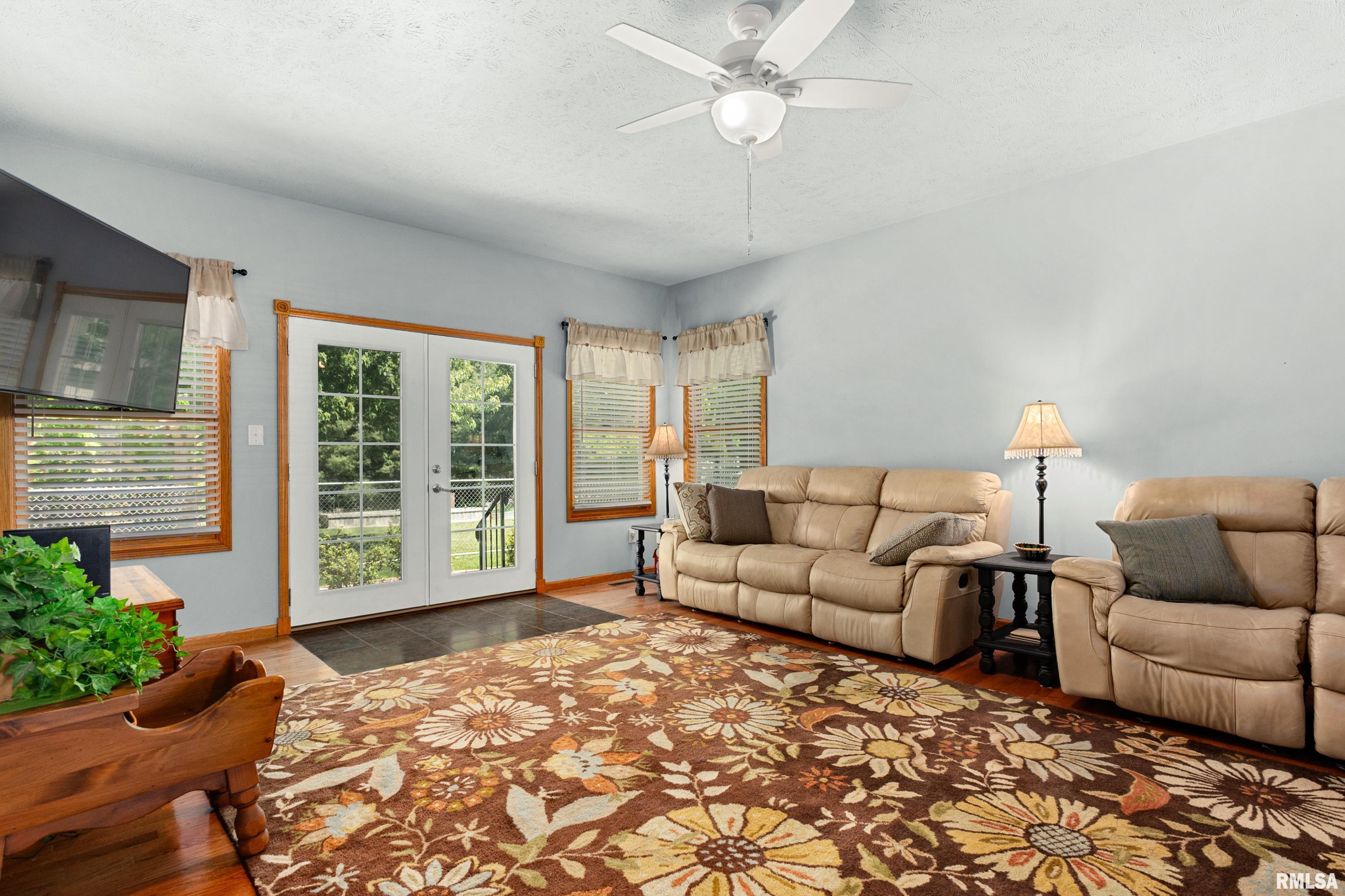 131 Teel Lane Washington, IL 61571 - Photo 13 of 44