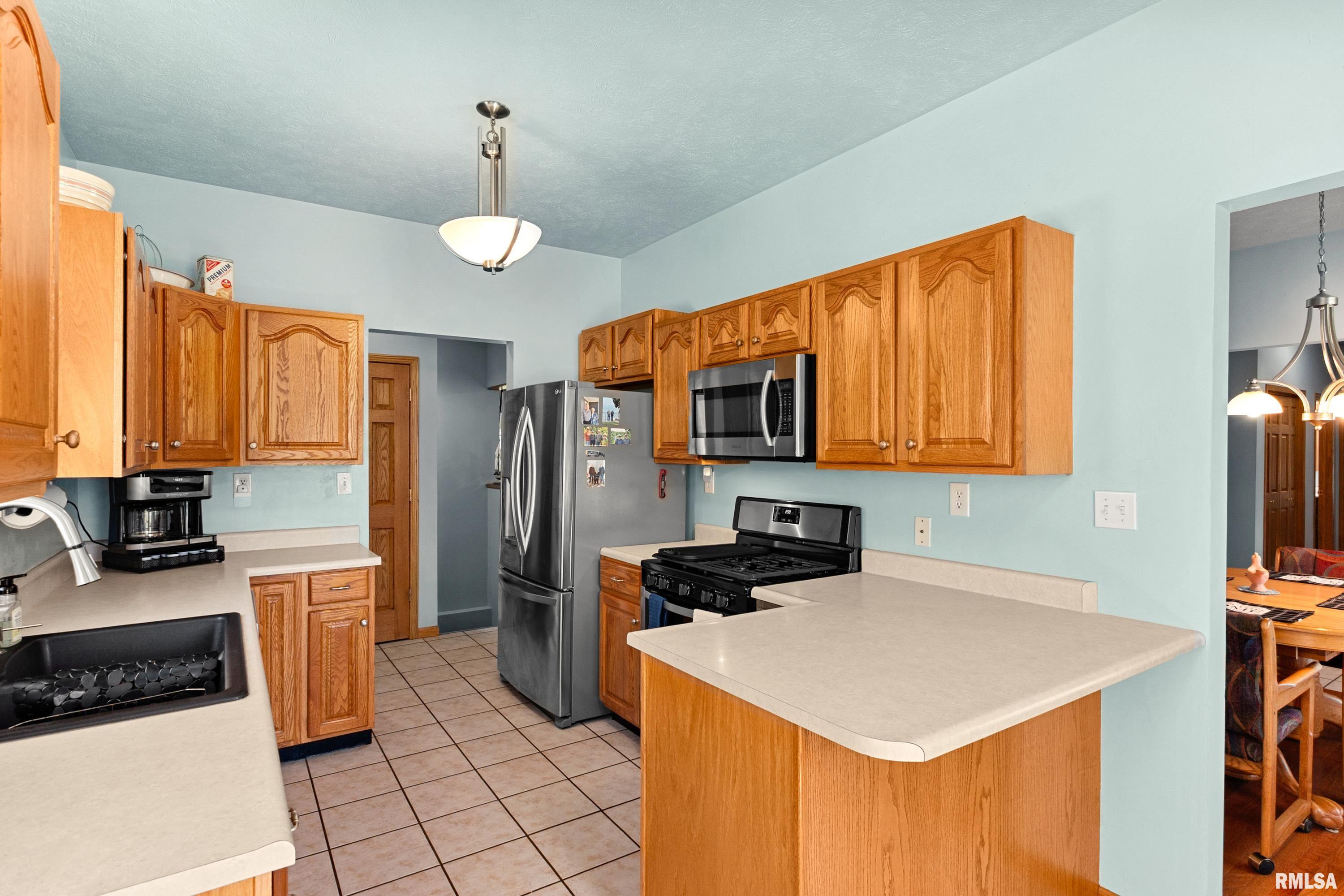 131 Teel Lane Washington, IL 61571 - Photo 20 of 44