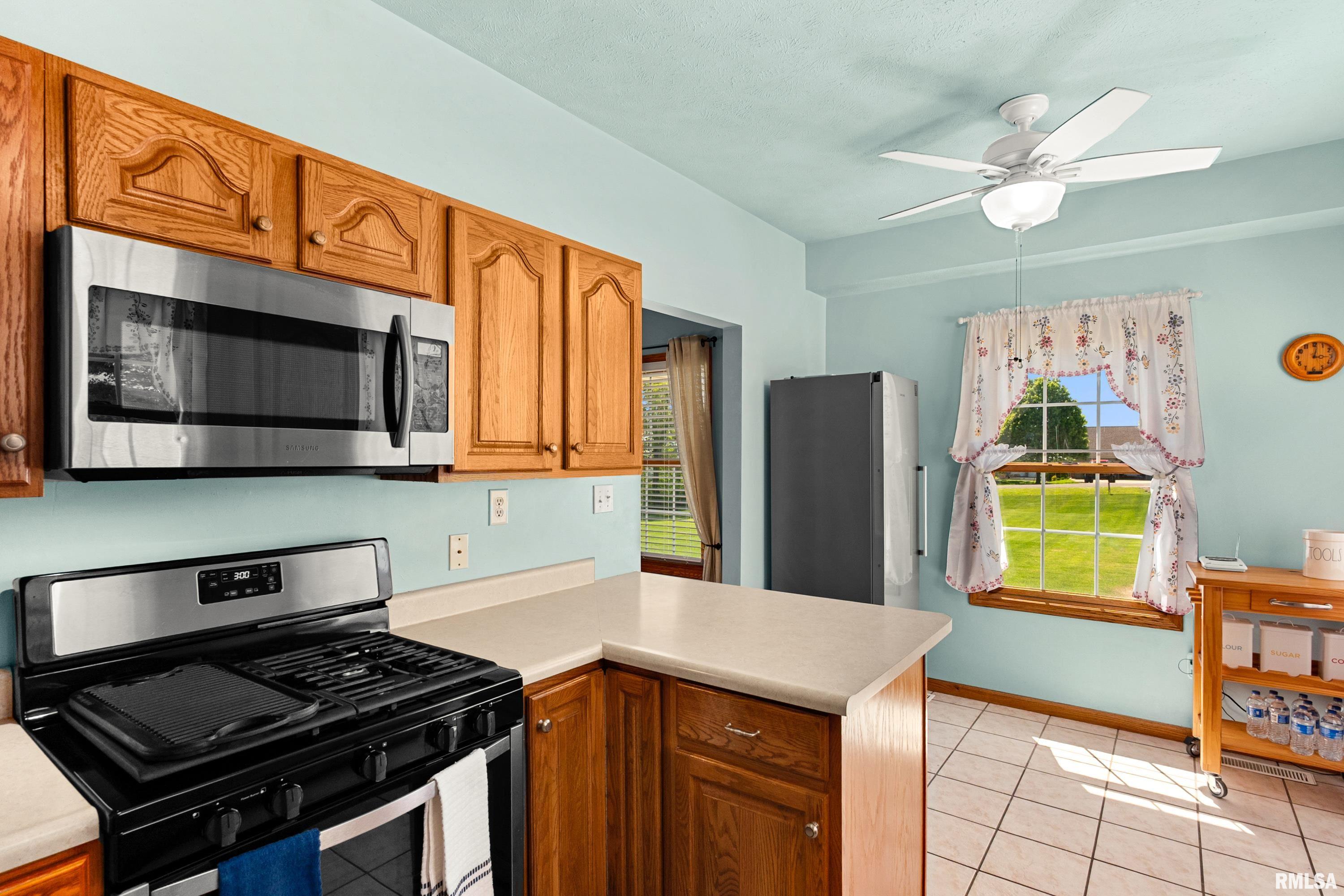 131 Teel Lane Washington, IL 61571 - Photo 21 of 44
