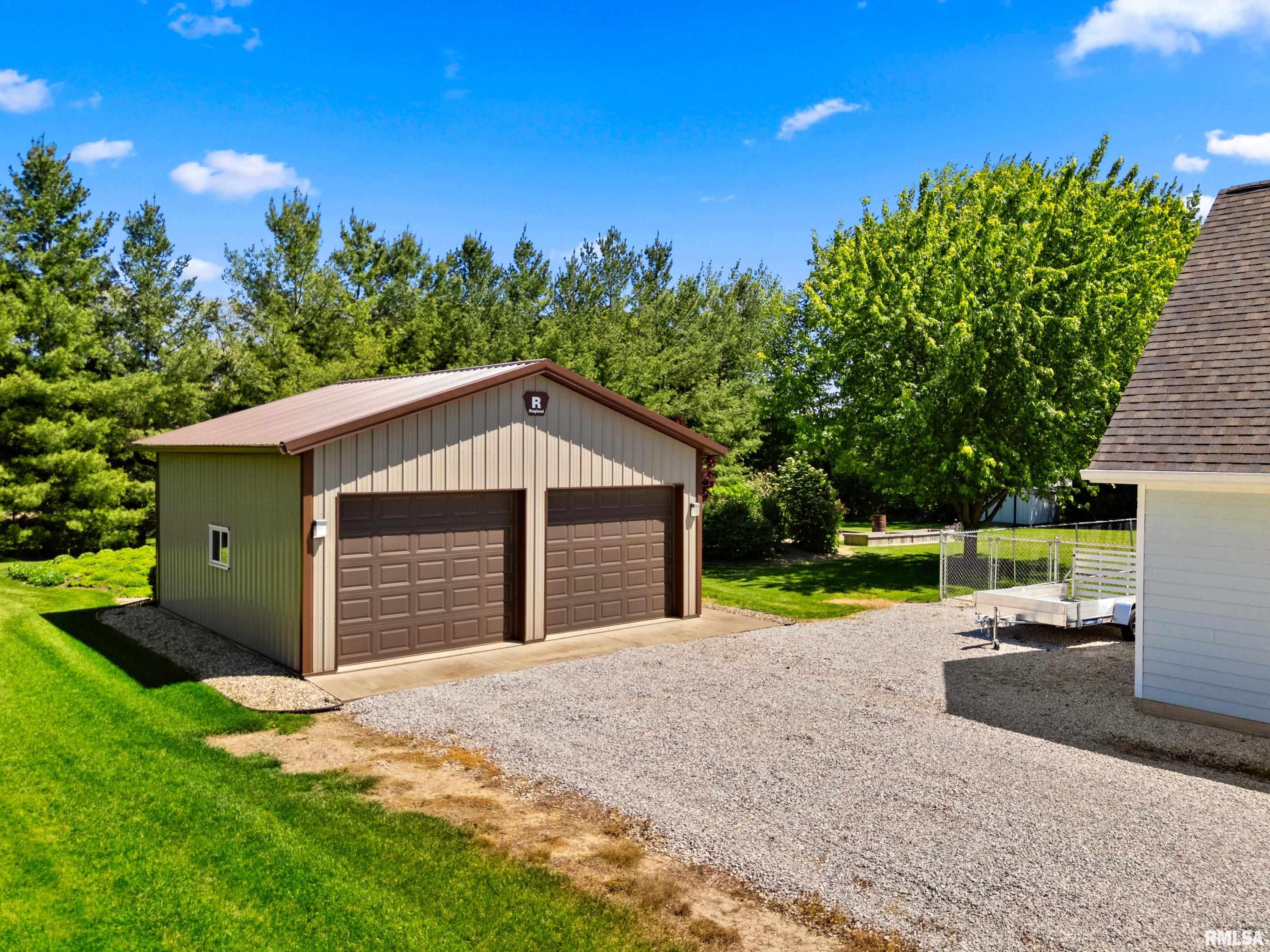 131 Teel Lane Washington, IL 61571 - Photo 6 of 44