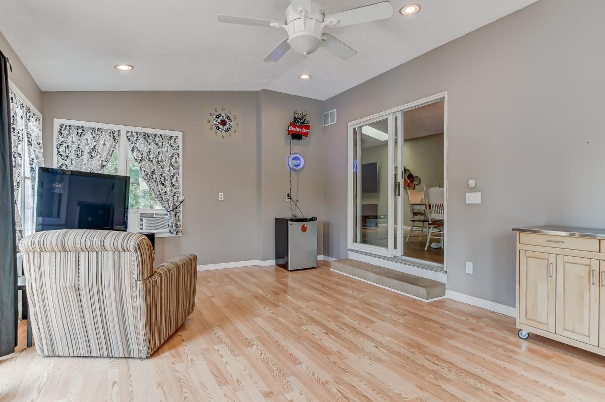 825 High Pointe Drive Springfield, IL 62702 - Photo 22 of 37 Gallery Image 22