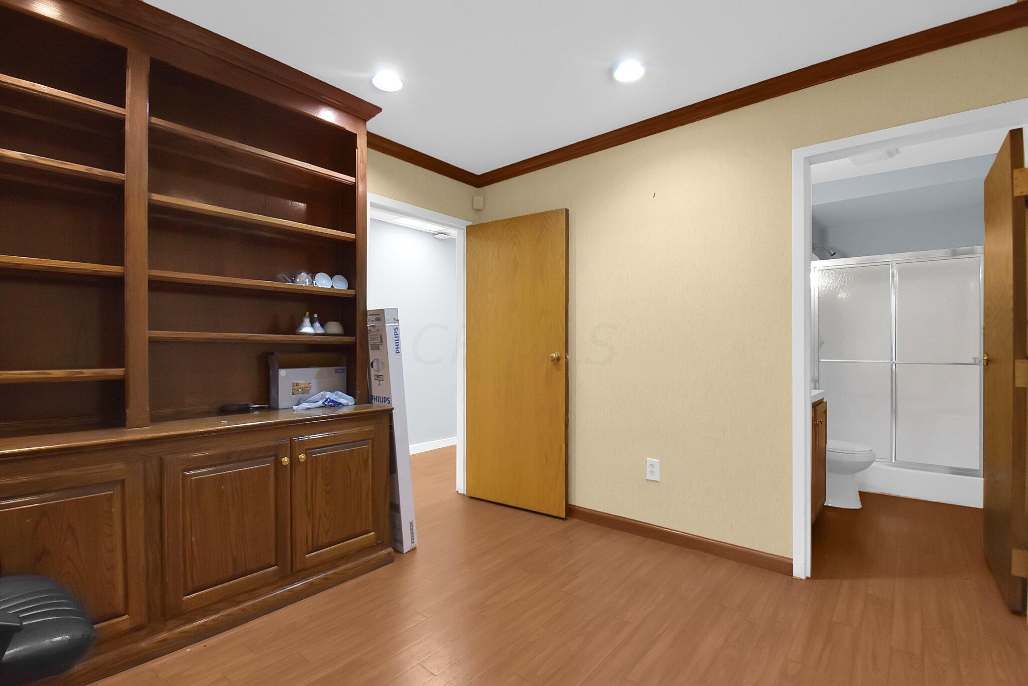 600 Cooper Road, Unit 700 Westerville, OH 43081 - Photo 21 of 25 large-b704cfa9-91ac-4609-8a4d-e9ab804936