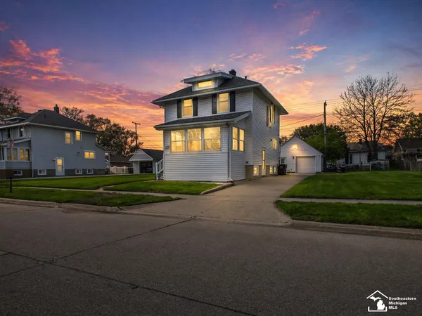 $250,000 | 823 Michigan Avenue, Monroe, MI 48162