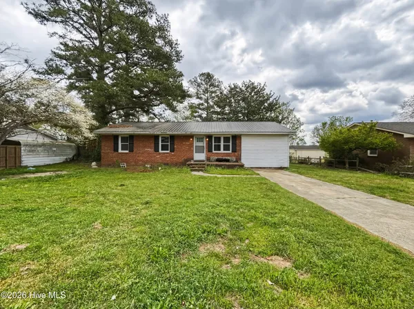 $85,000 | 42 North Sixth Street, Clarkton, NC 28433