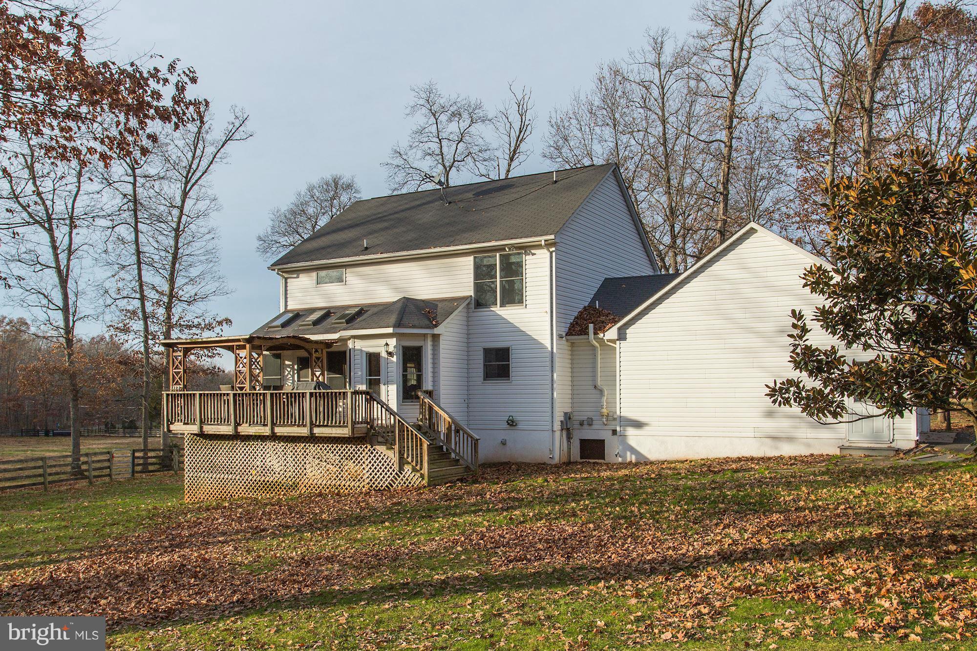 6293 Beach Road Midland, VA 22728 - Photo 24 of 30 Exterior (Rear)