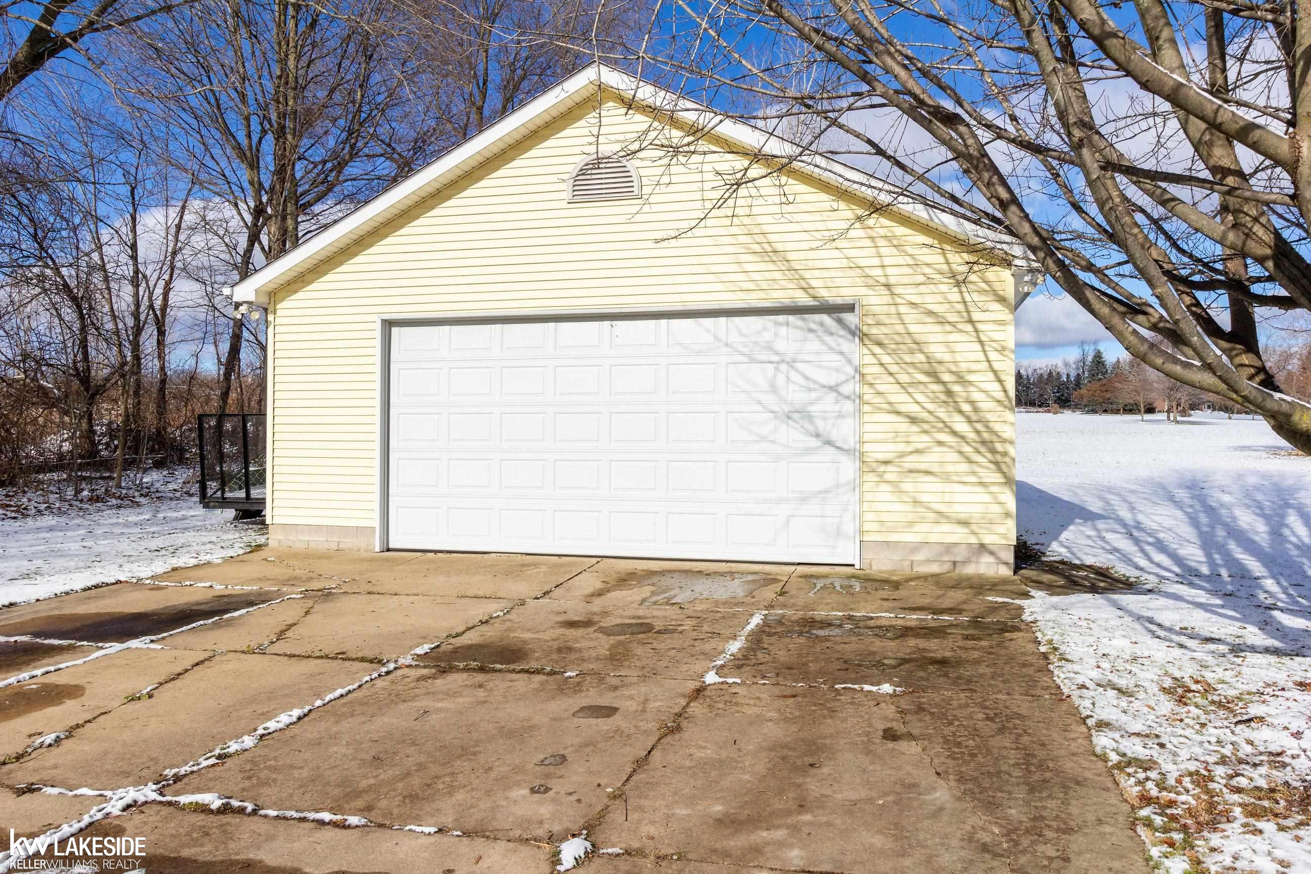 1771 East Romeo Road Leonard, MI 48367 - Photo 42 of 52