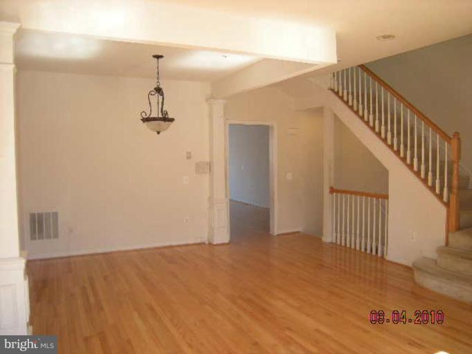 13939 Lullaby Road Germantown, MD 20874 - Photo 4 of 10 Dining Room