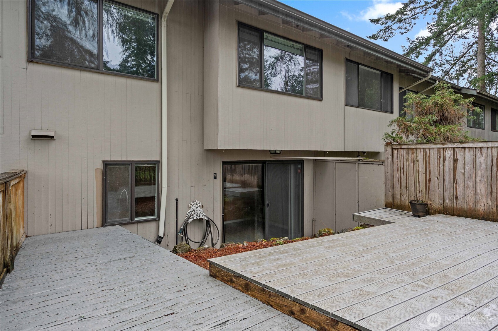 17303 Spanaway Loop Road South, Unit 4 Spanaway, WA 98387 - Photo 24 of 33 a very nice looking room with a large window