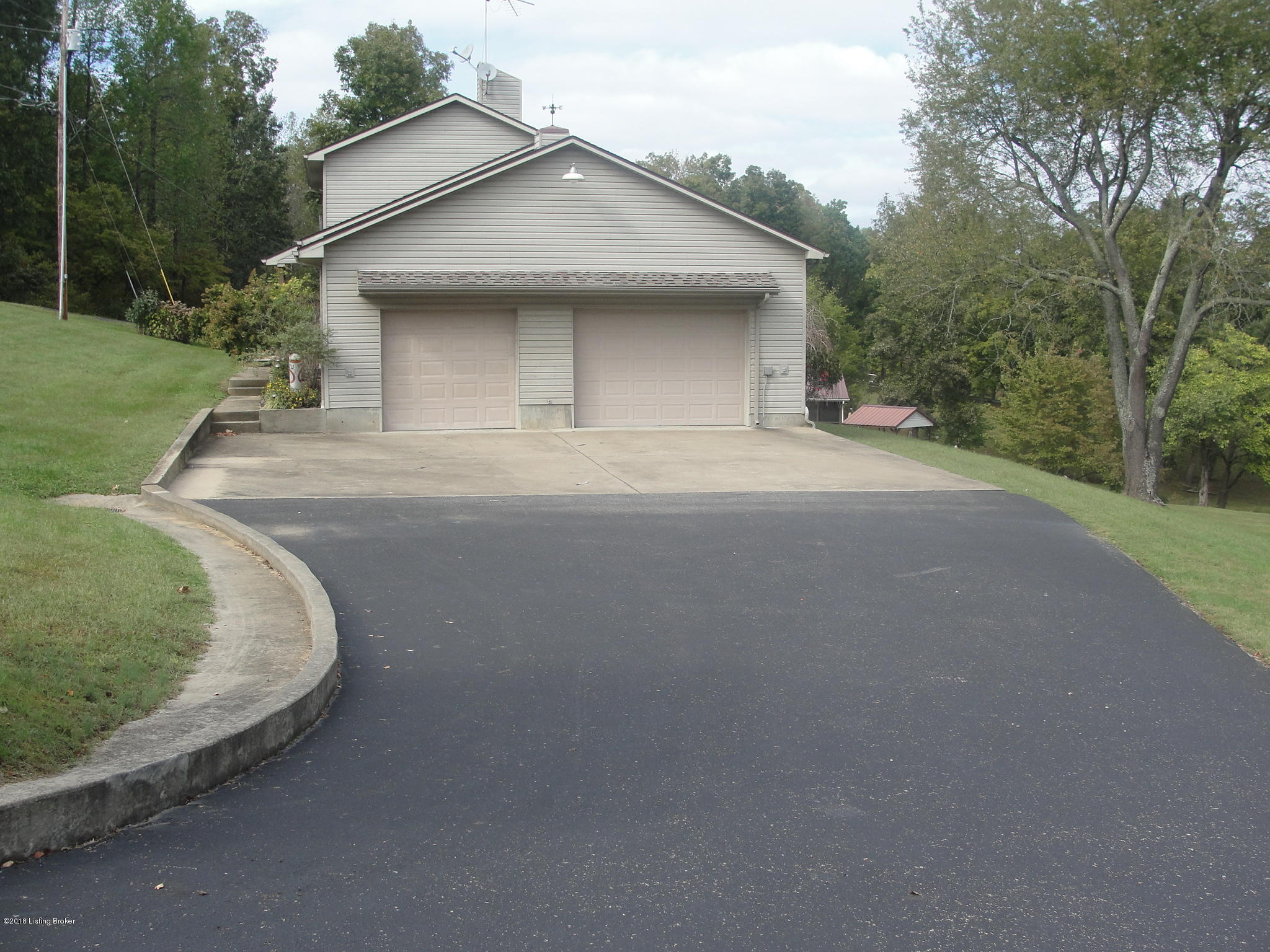 215 Muskie Road Falls Of Rough, KY 40119 - Photo 20 of 98 2018-10-13 15.53.43 - Copy
