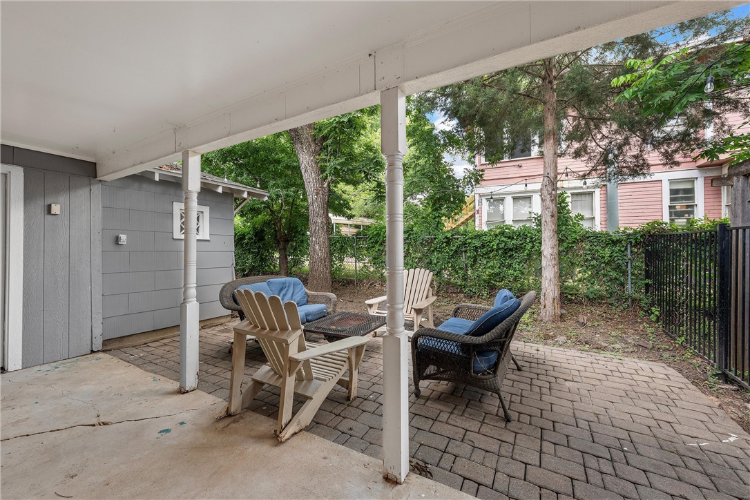 702 North 15th Street Waco, TX 76707 - Photo 34 of 45 a view of a patio with table and chairs and potted plants