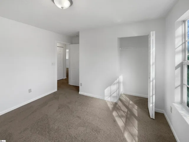 $285,000 | 306 Revis Creek Court, Simpsonville, SC 29681