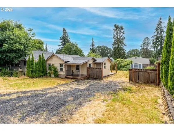 $235,000 | 295 North 8th Street, St. Helens, OR 97051
