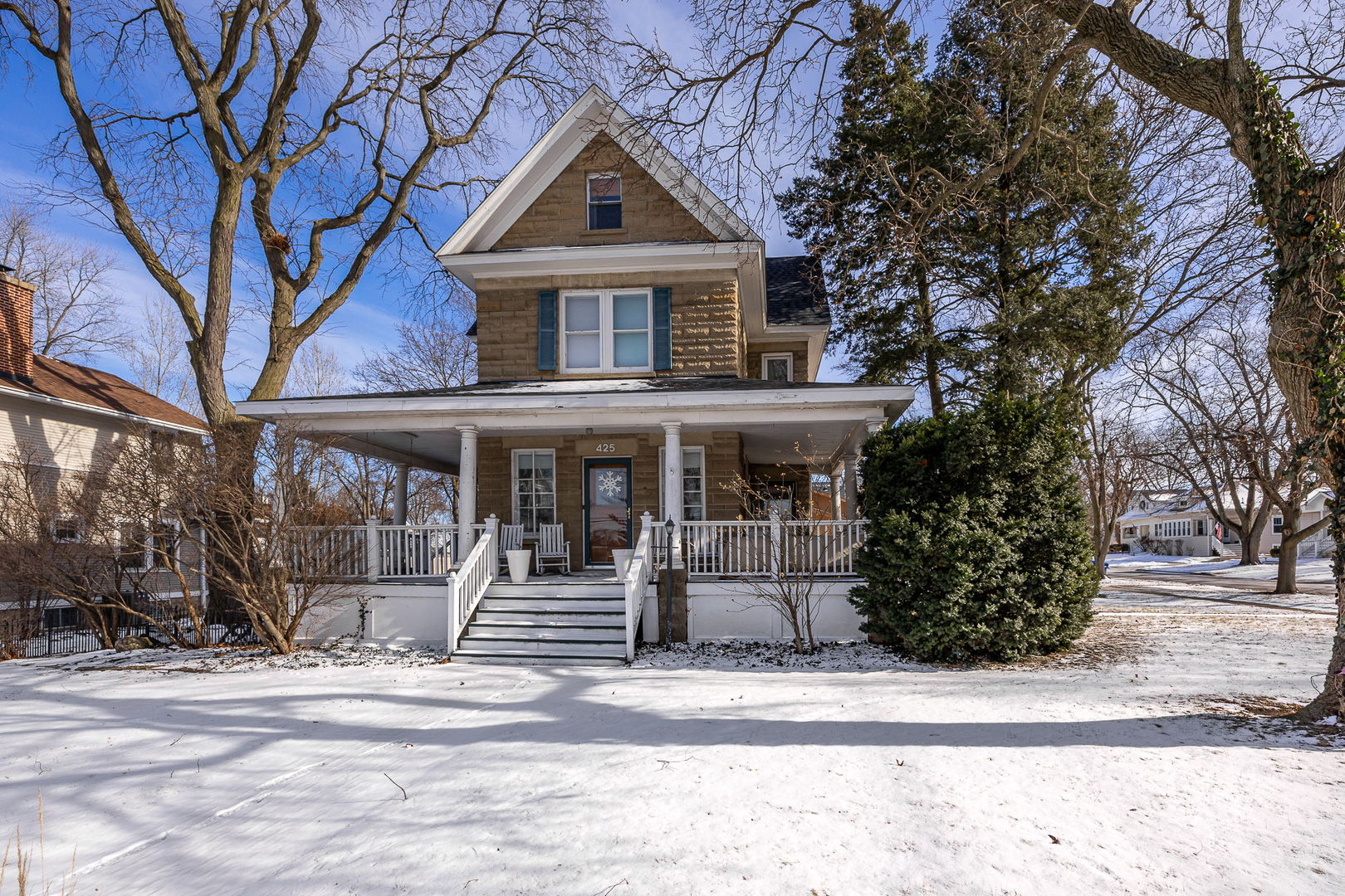 425 South Naperville Road Wheaton, IL 60187 - Photo 1 of 49 Gallery Image 1