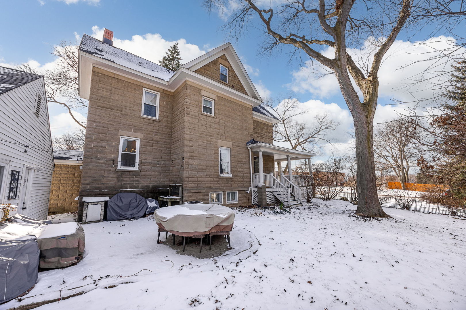 425 South Naperville Road Wheaton, IL 60187 - Photo 34 of 49 Gallery Image 34