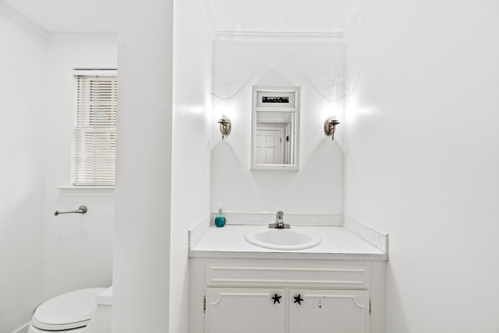 47 Sylvester Road Scituate, MA 02066 - Photo 14 of 34 Gallery Image 14