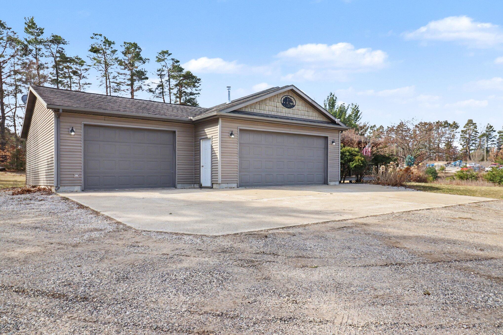 18785 8 Mile Road Stanwood, MI 49346 - Photo 5 of 38 003_file_4954