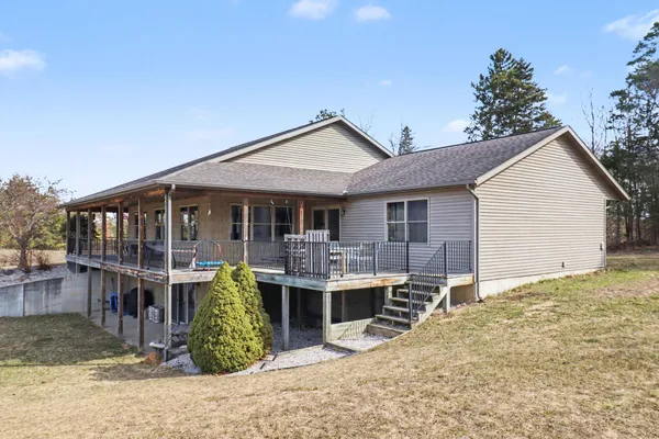 $449,000 | 18785 8 Mile Road, Stanwood, MI 49346