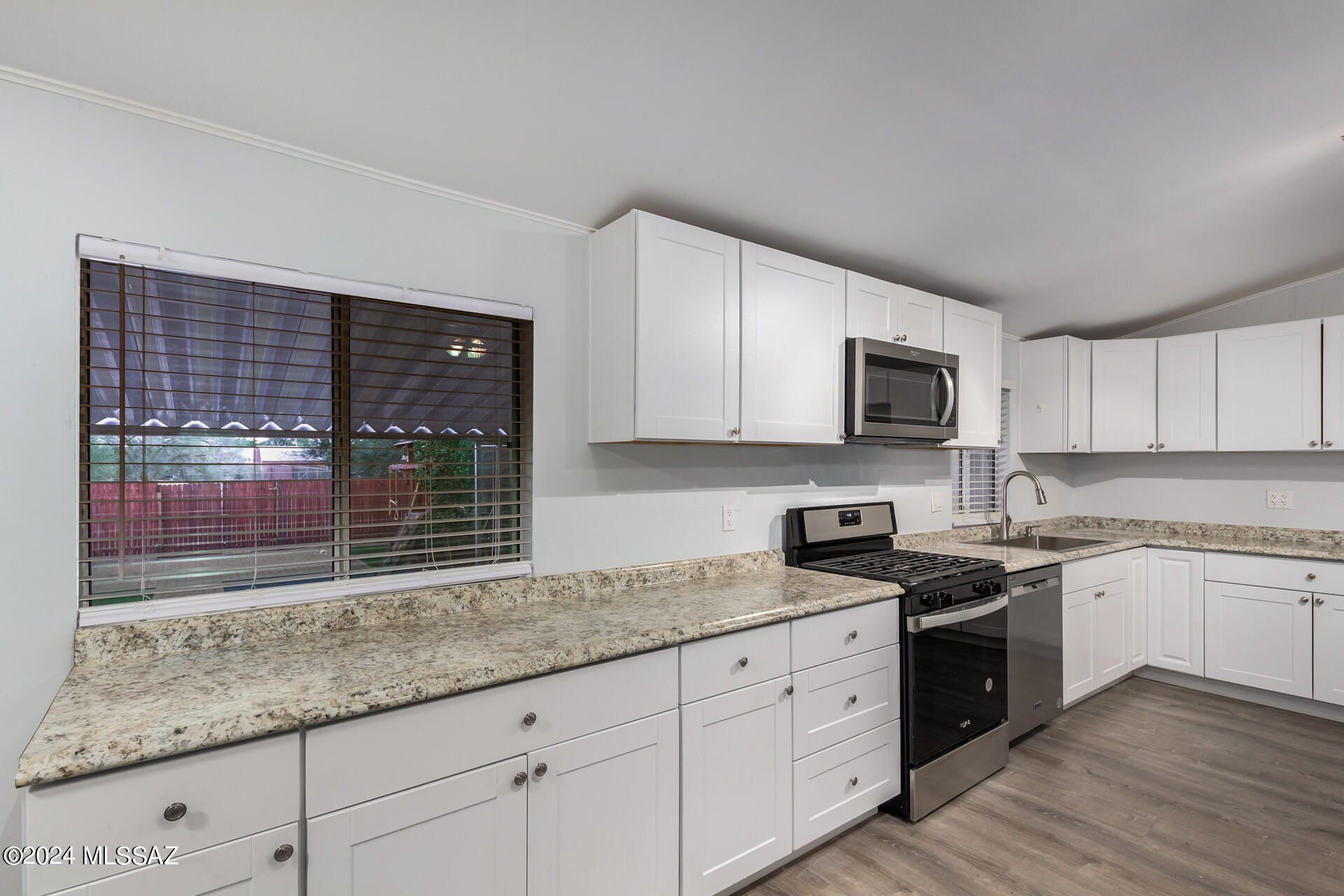 7130 North Sandario Road Tucson, AZ 85743 - Photo 12 of 38 Gallery Image 12