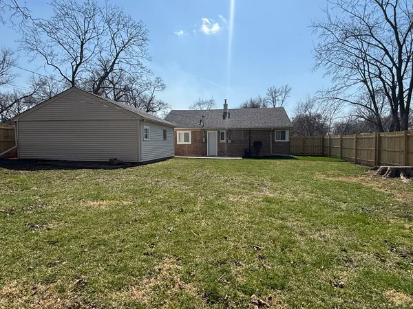 $155,000 | 320 Minocqua Street, Park Forest, IL 60466