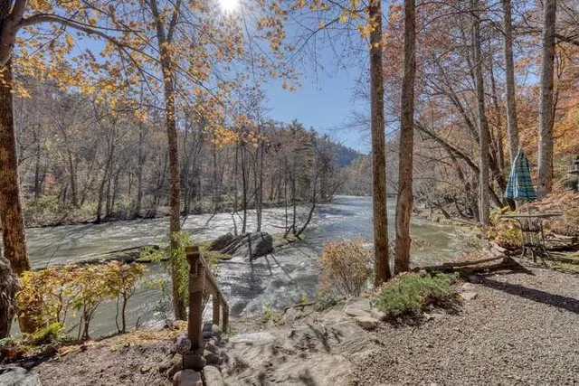 $824,900 | 228 Caddis Trail, Hayesville, NC 28904