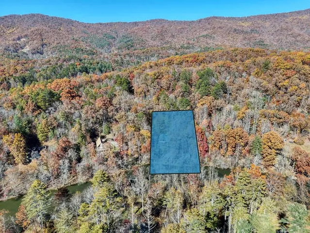 $824,900 | 228 Caddis Trail, Hayesville, NC 28904