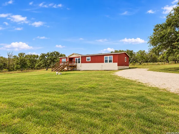 $350,000 | 2189 Hickory Forrest Drive, Seguin, TX 78155