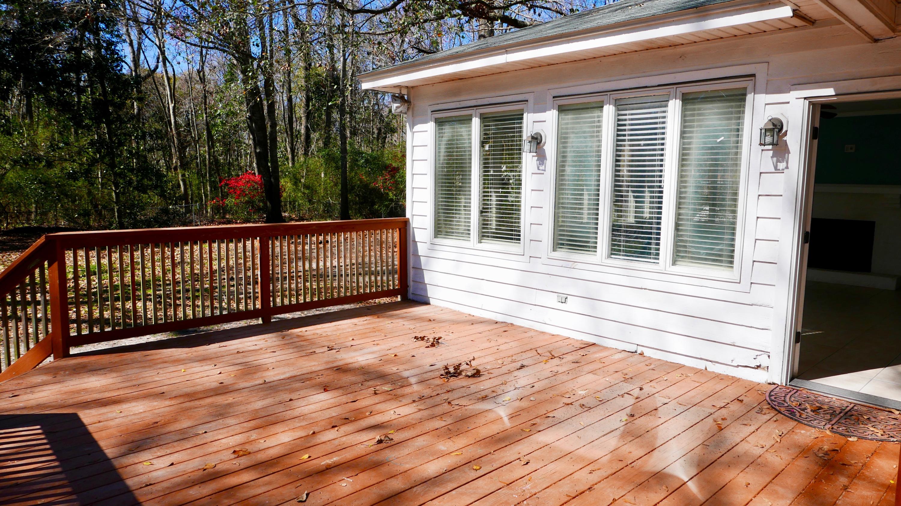 1959 Teakwood Road Charleston, SC 29414 - Photo 3 of 16 P1220745