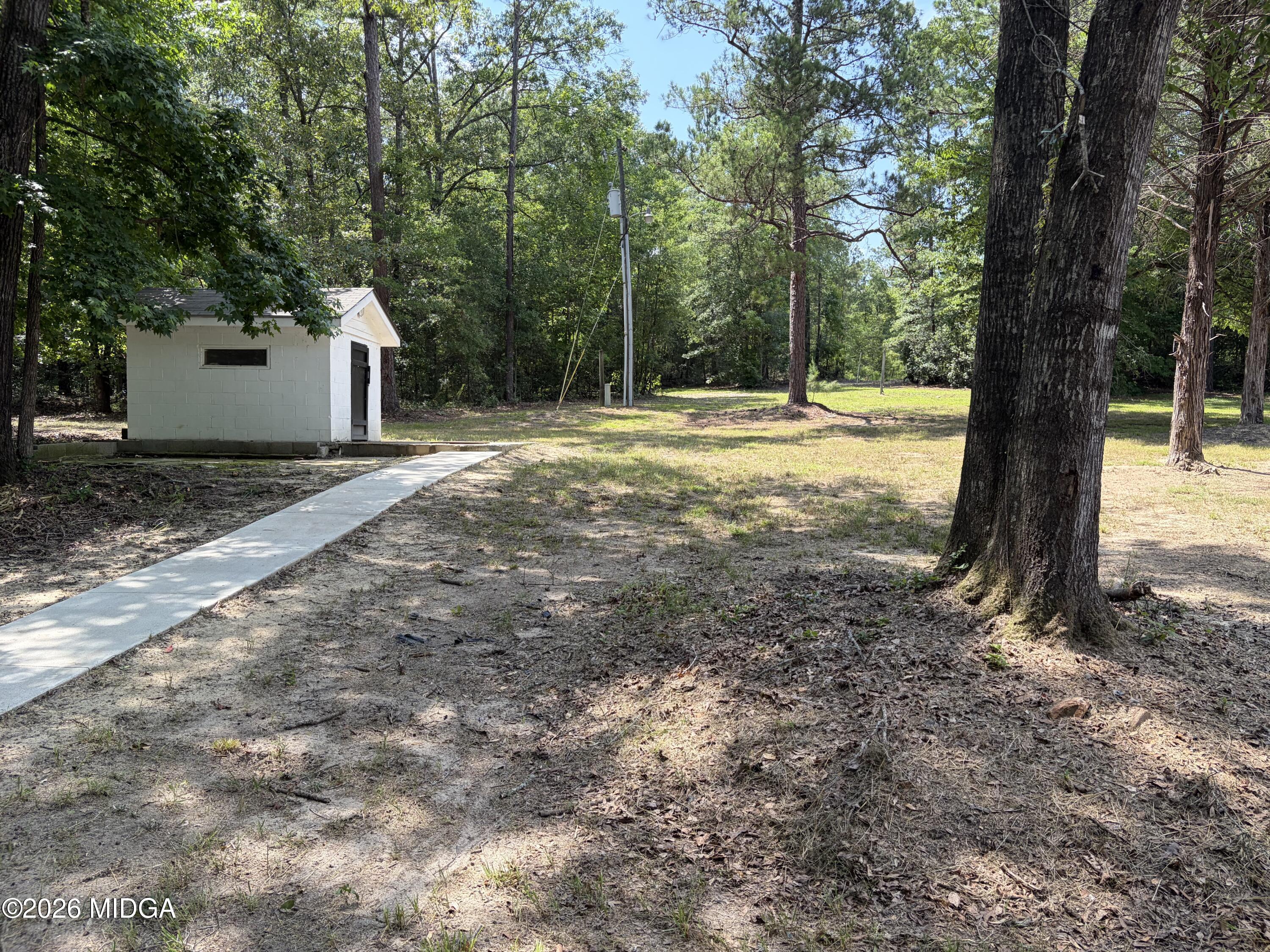 412 Hummingbird Way Lizella, GA 31052 - Photo 4 of 18 IMG_1024
