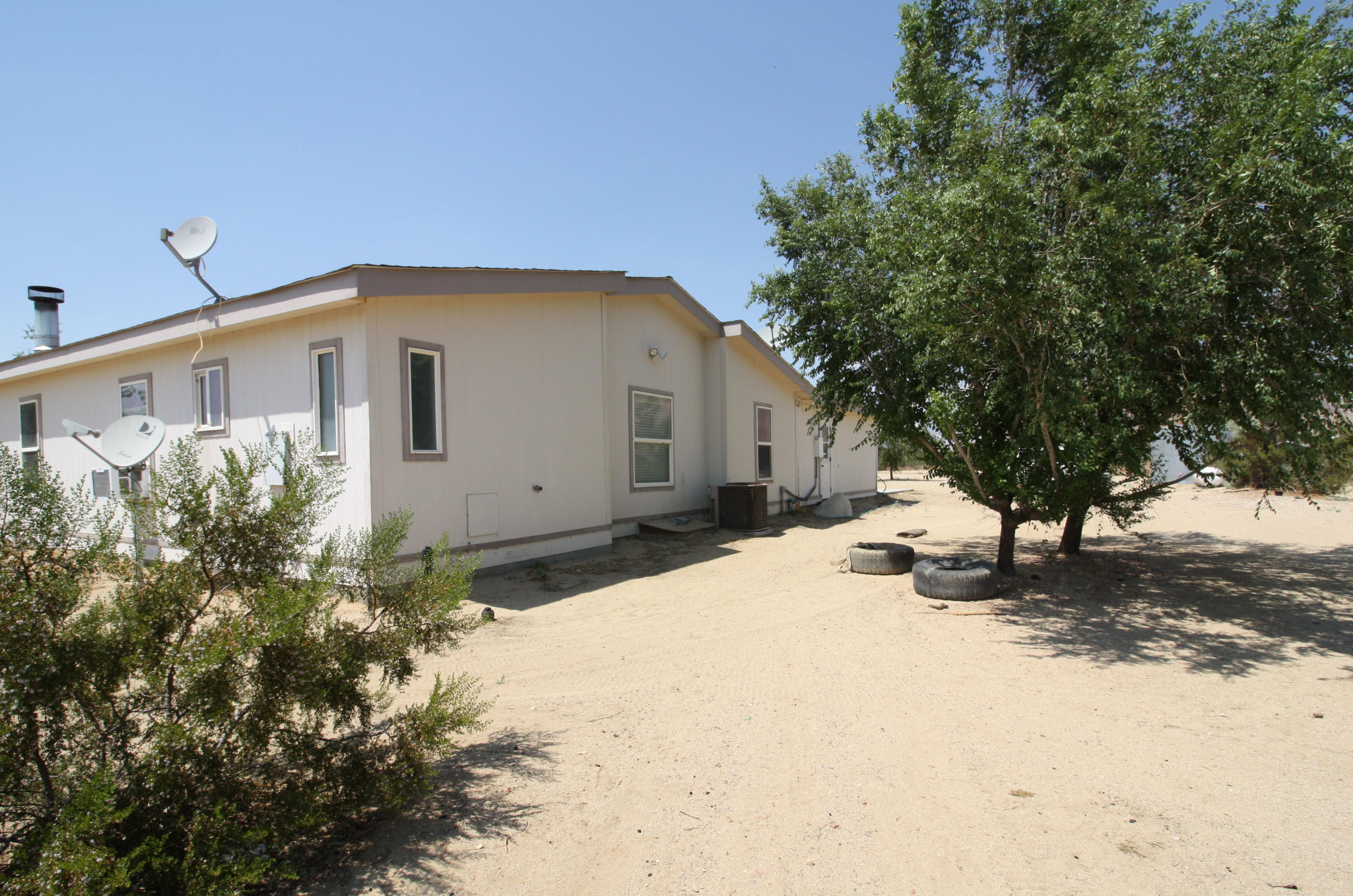 4234 Backus Road Mojave, CA 93501 - Photo 22 of 28 House 3